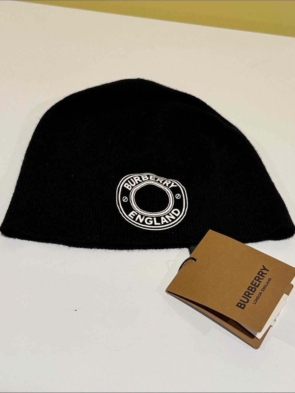 NWT Burberry solid beanie black hat . - Picture 1 of 5